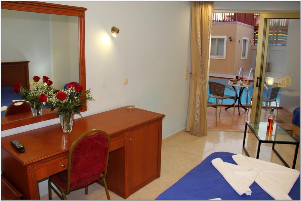 Agelia Beach Hotel Sfakaki Exterior photo